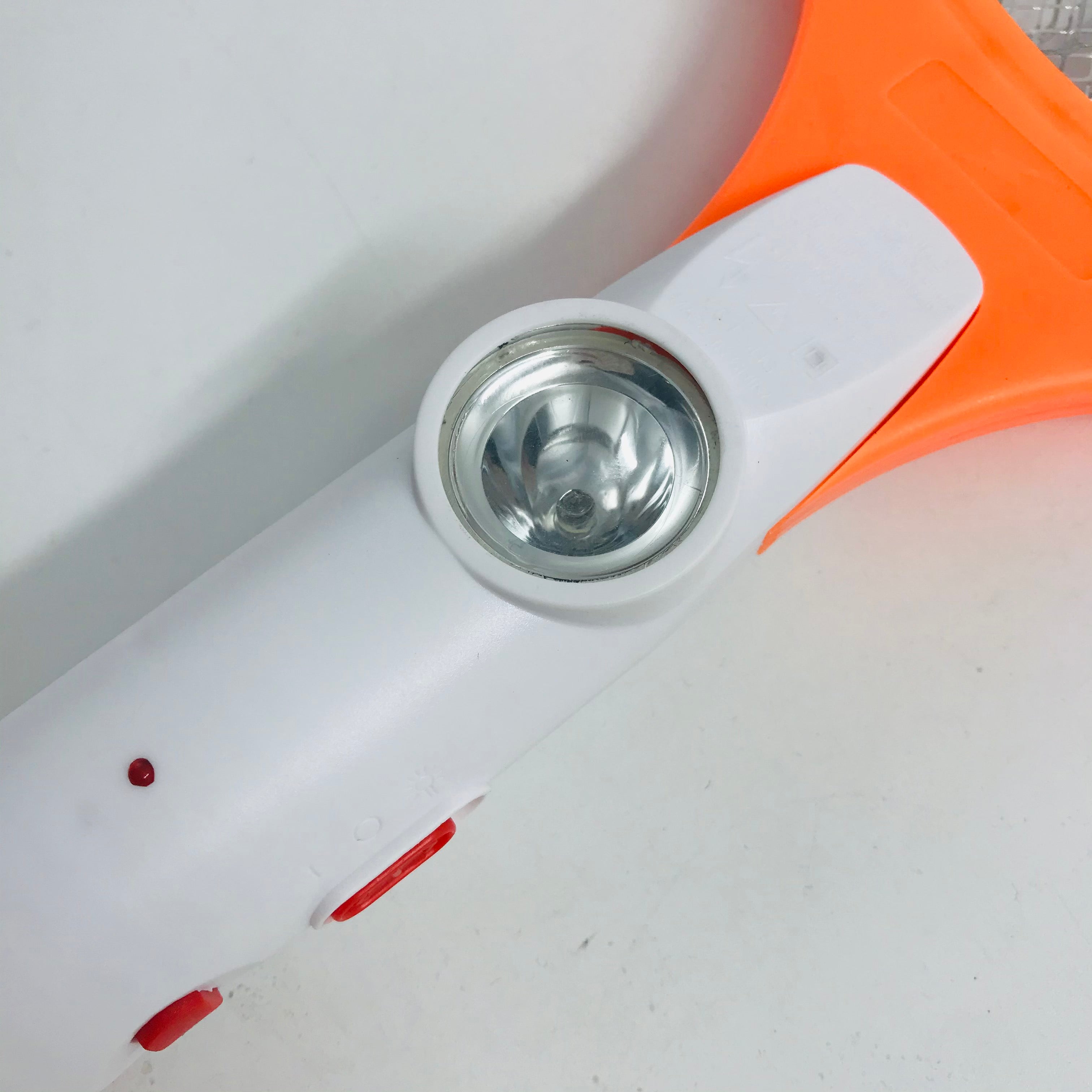 Raqueta Eléctrica Mata Mosquitos