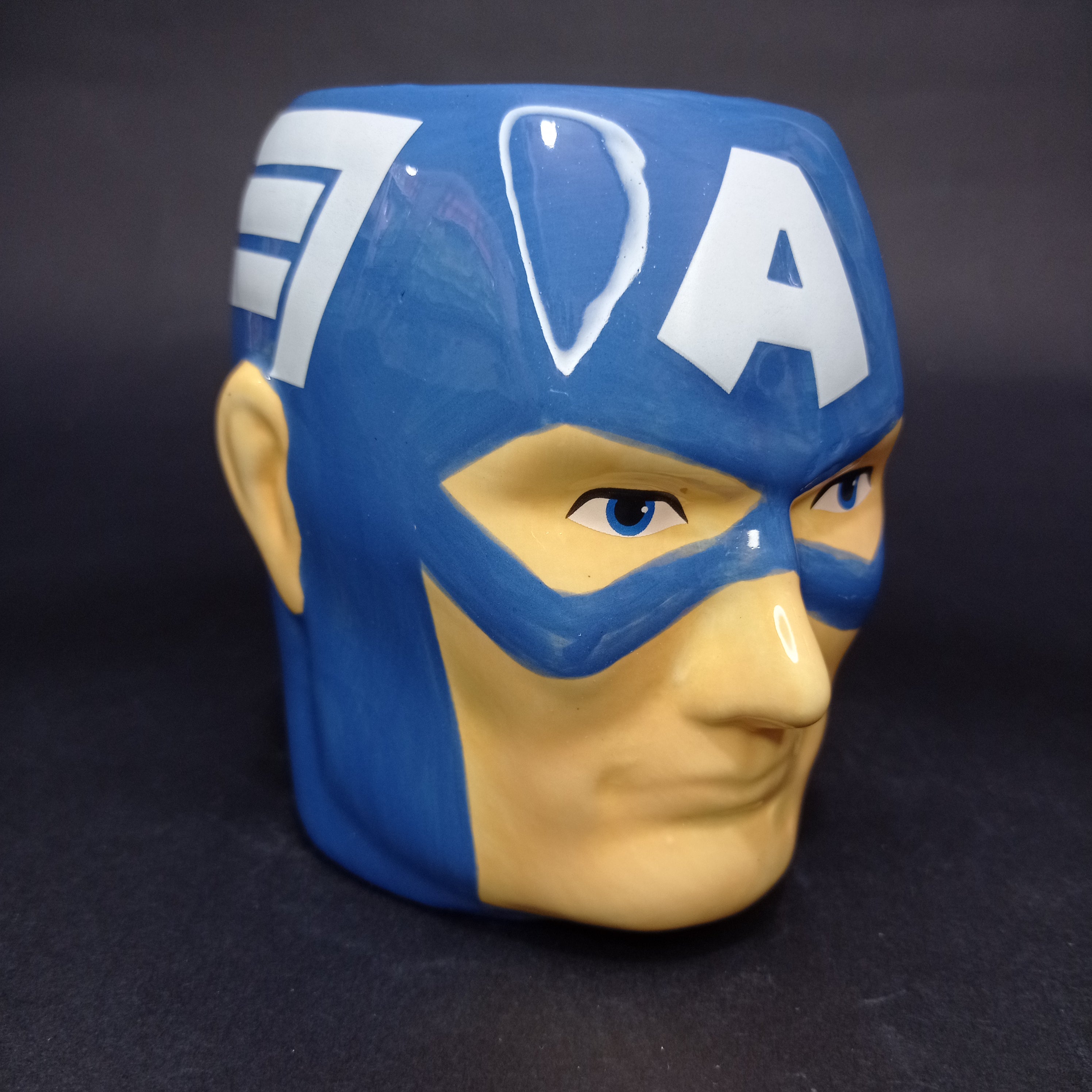 Mug Capitán América Avengers Rostro Azul