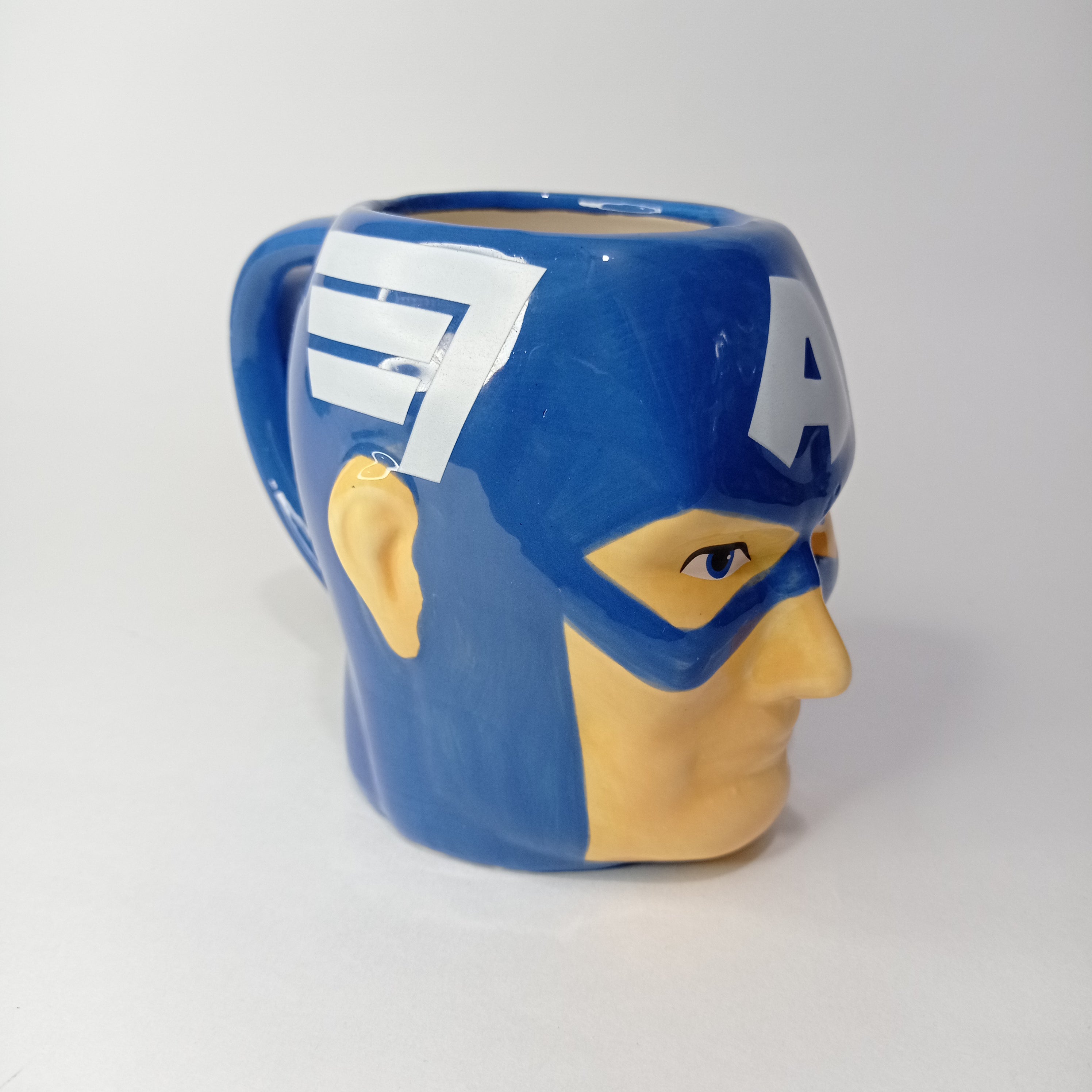 Mug Capitán América Avengers Rostro Azul