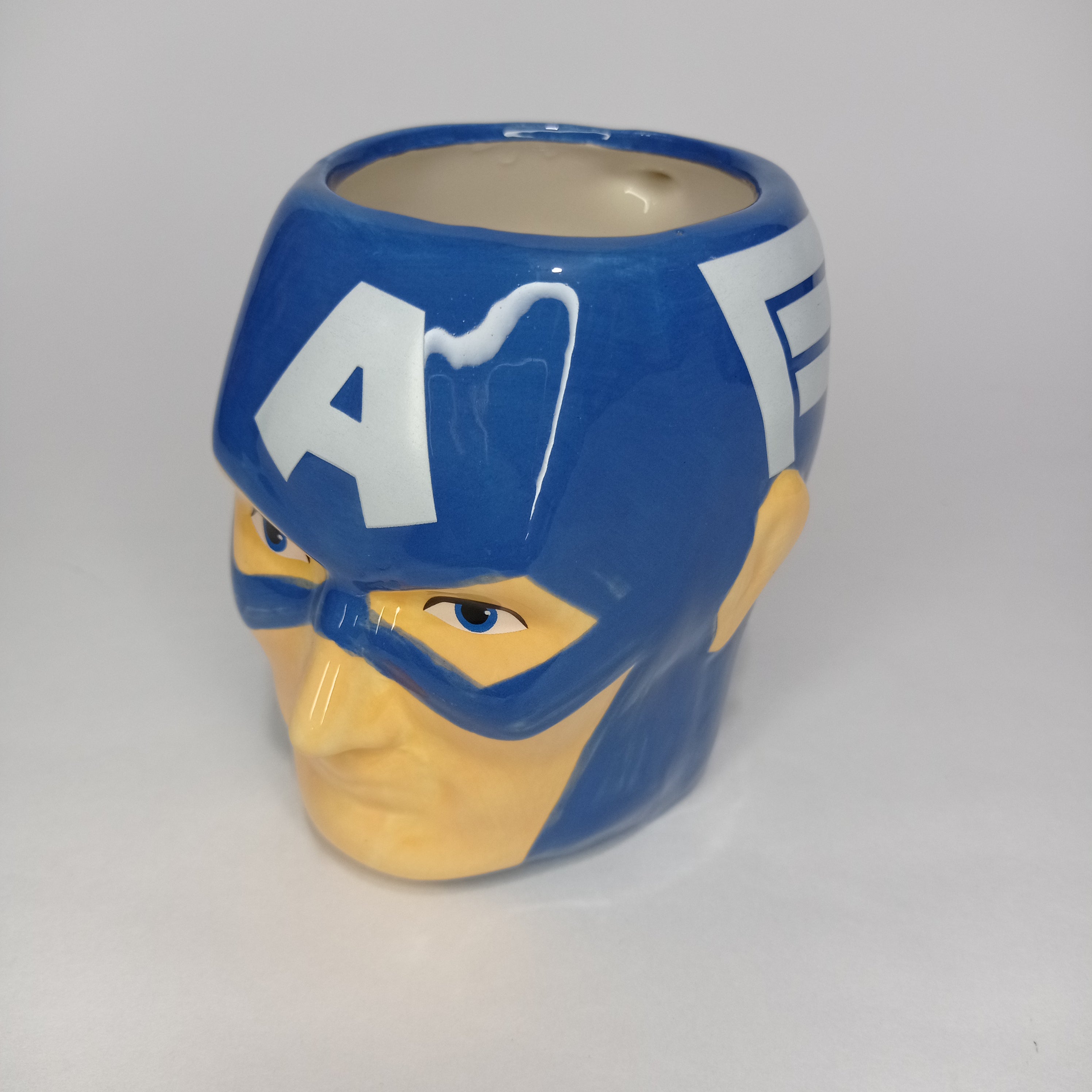 Mug Capitán América Avengers Rostro Azul
