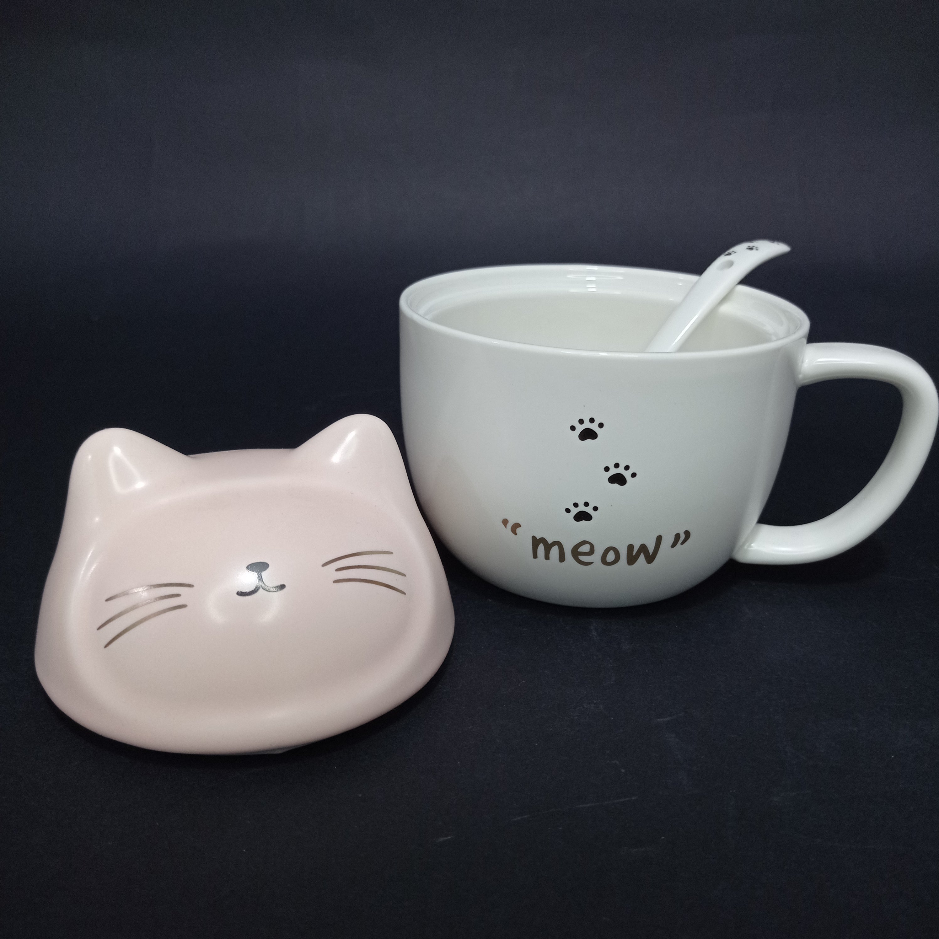 Mug Gato Blanco Tierno Con Mezclador y Tapa Rosada