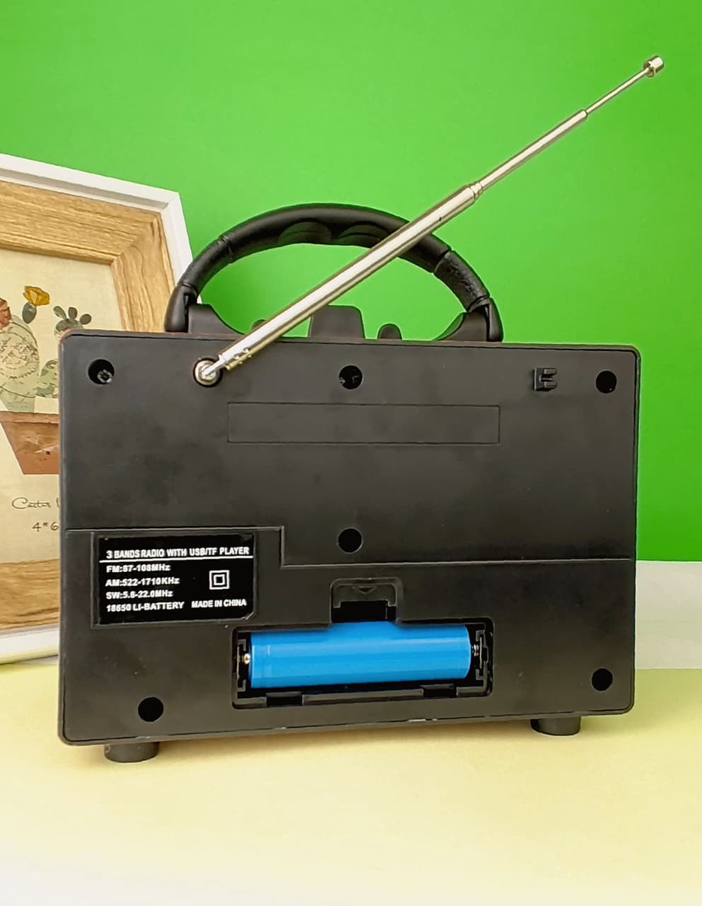 Radio Parlante Bluetooth con Soporte para Celular | Radio Recargable USB/SD FM/AM