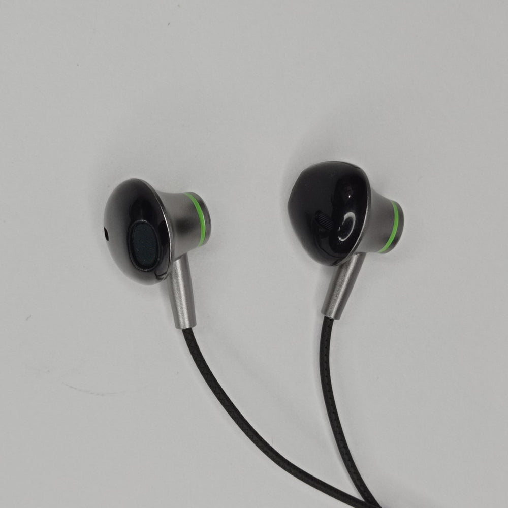 Audífonos Manos Libres Alámbricos In-Ear TM-230 Negro con Micrófono